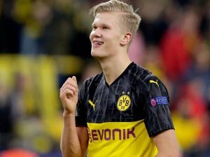 Erling Haaland lập kỷ lục giúp Dortmund hạ gục PSG