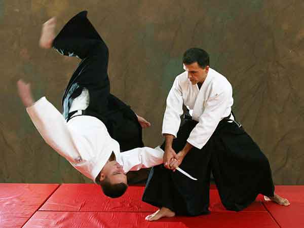 Các đòn Aikido cơ bản để tấn công