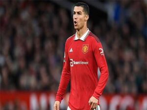 Bóng đá QT 23/11: MU mất 1,2 triệu bảng cho một bàn của Ronaldo