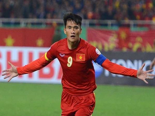 Khởi đầu sự nghiệp và những dấu ấn đầu tiên