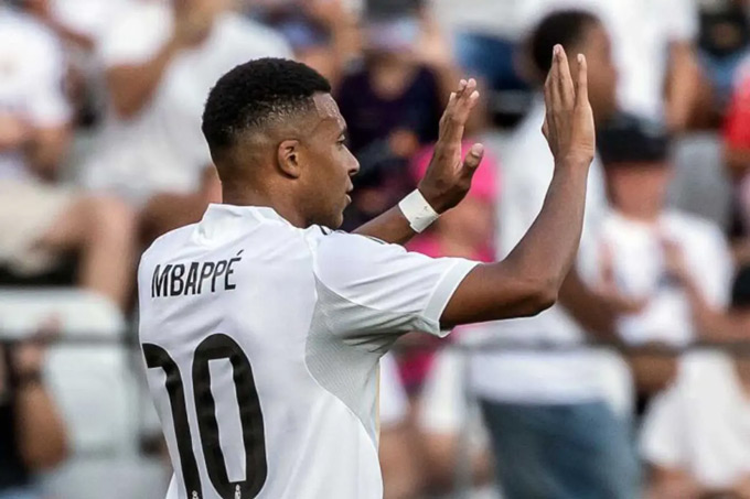 Mbappe và quyết định khoác áo số 10 tại Real Madrid