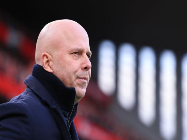 Tin Liverpool: Arne Slot cảnh báo liên tục học trò